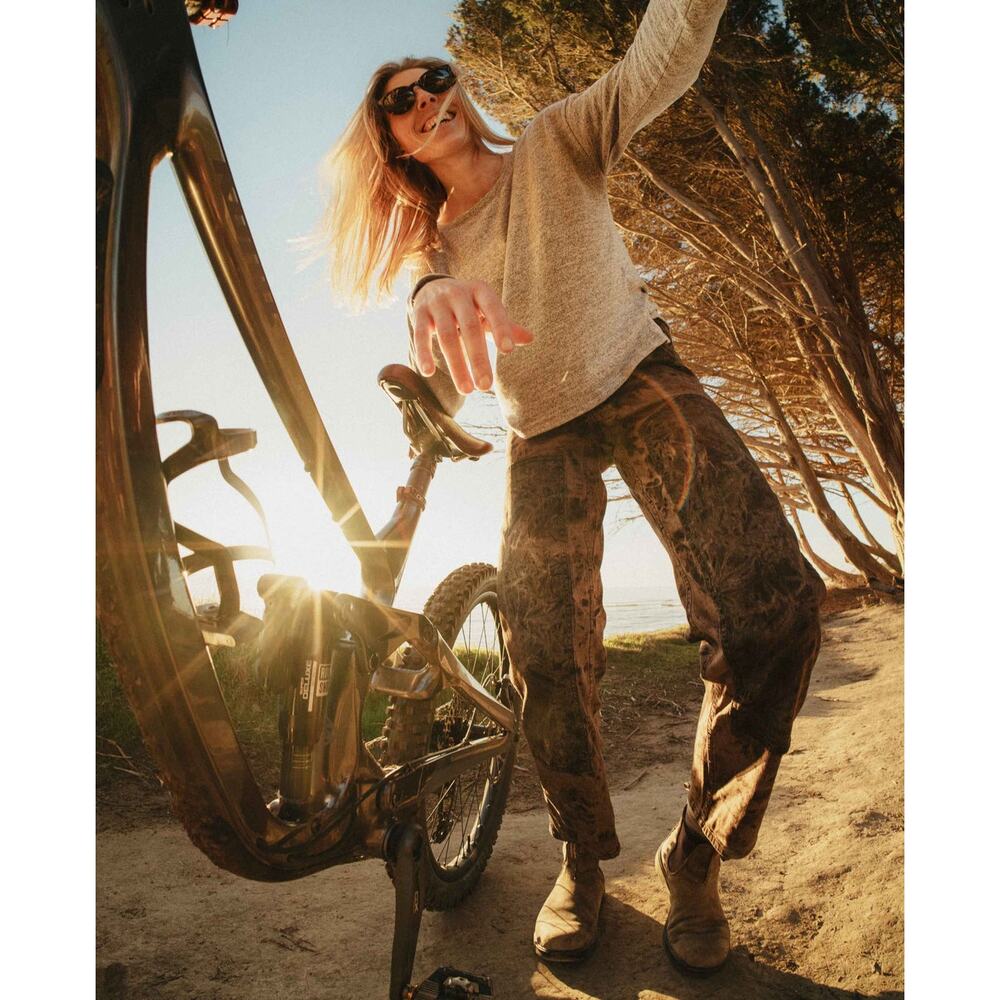 Ripton Co Superlite Utility Jeans / Nuts / 27 - Picture 2 of 9